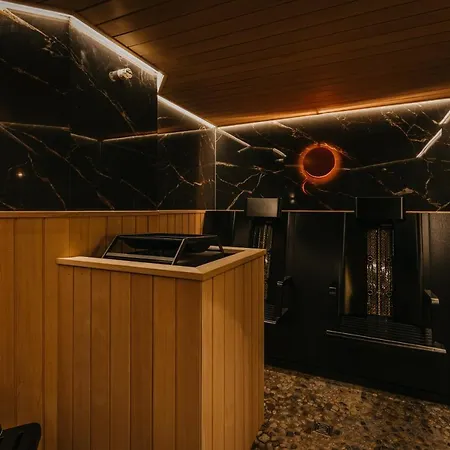 ホテル Ermitage Wellness- & Spa-hotel 5*