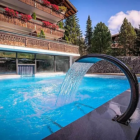 ホテル Ermitage Wellness- & Spa-hotel グスタード