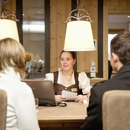 Ermitage Wellness- & Spa-hotel Hotel 5*