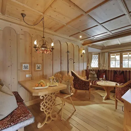Ermitage Wellness- & Spa-hotel Ξενοδοχείο 5*