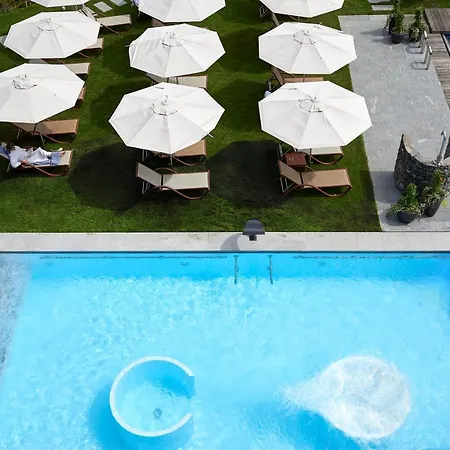 Ermitage Wellness- & Spa-hotel 5* グスタード