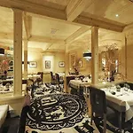 Hotel Ermitage Wellness- & Spa-hotel 5*
