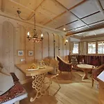 Ermitage Wellness- & Spa-hotel Hotel 5*