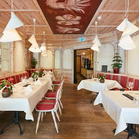 Ermitage Wellness- & Spa-hotel Otel 5*