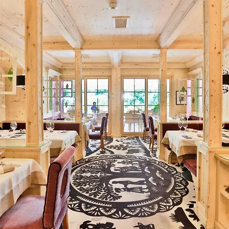 Ermitage Wellness- & Spa-hotel Otel Gstaad